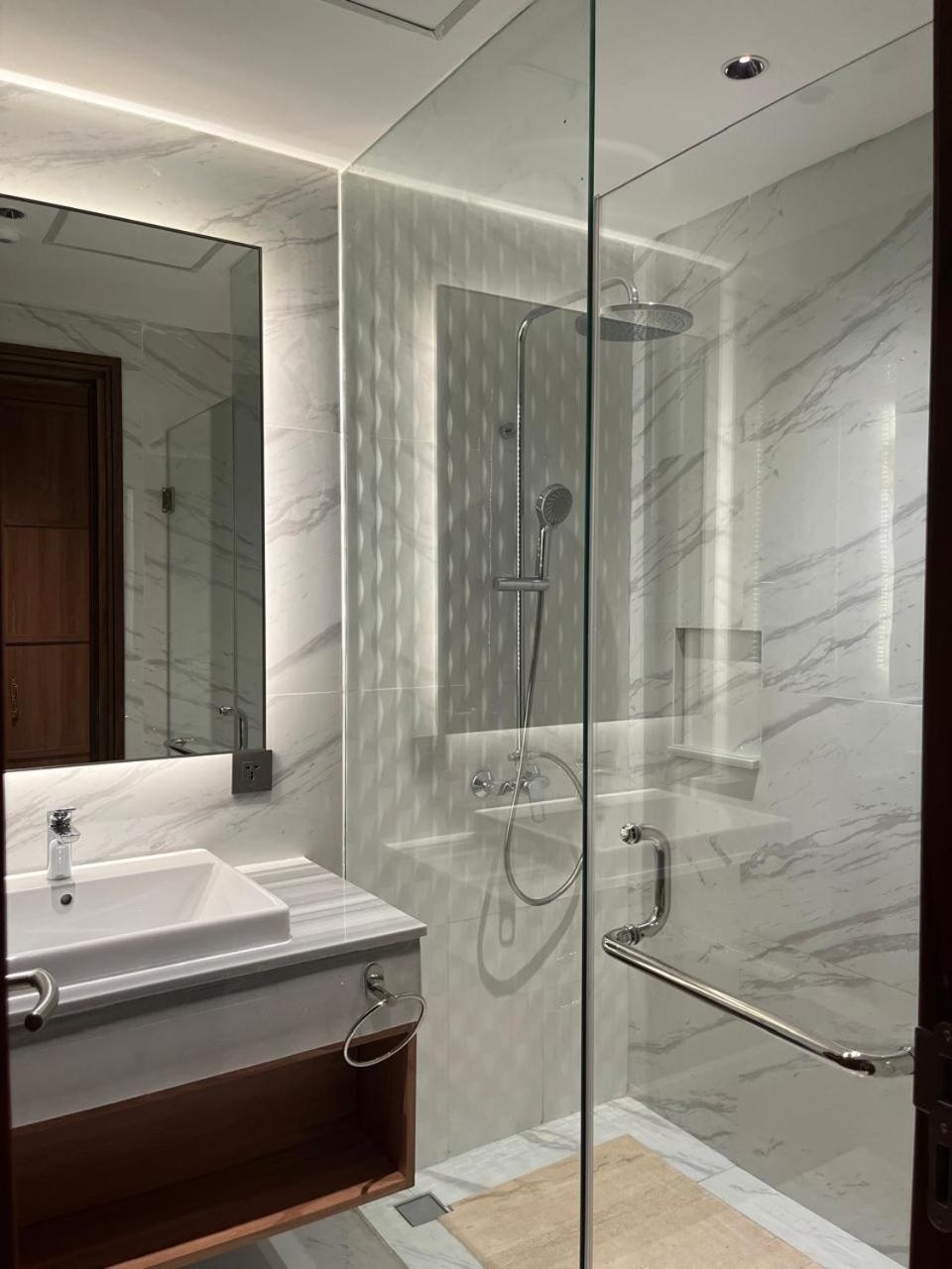 Grand Travello Bekasi